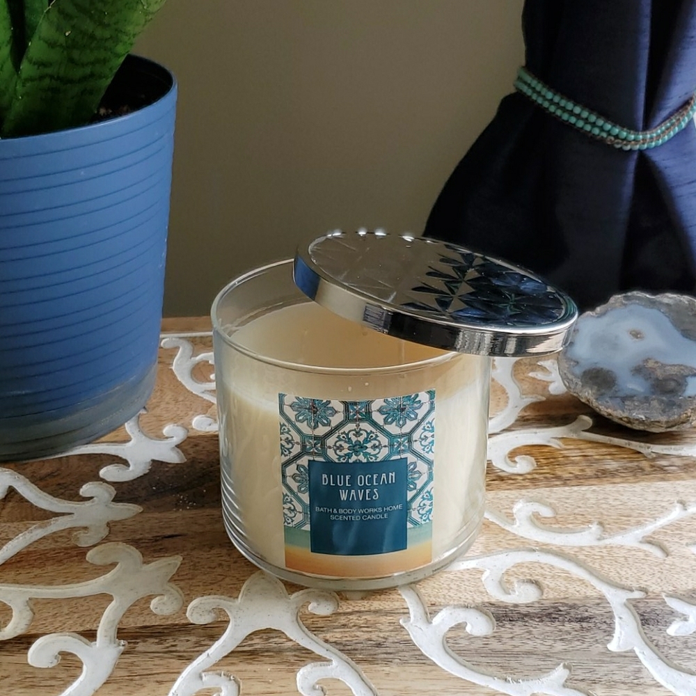 Bath & Body Works Blue Ocean Waves Candle